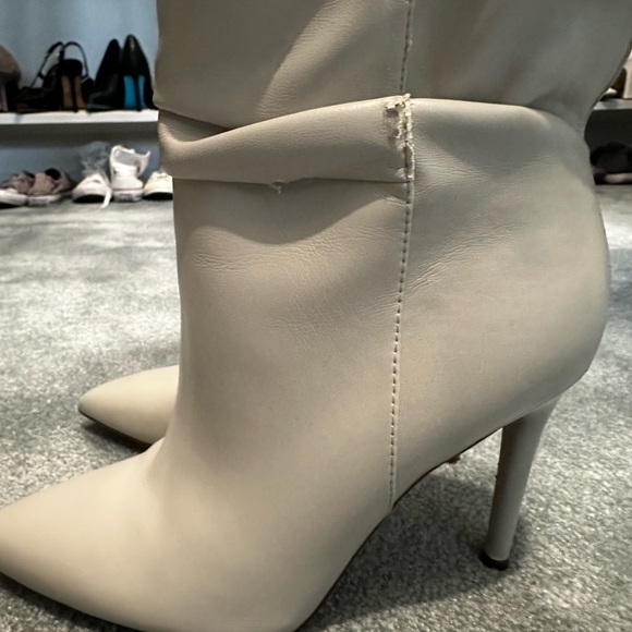 Jessica Simpson white slouch booties 7.5M - Picture 6 of 10